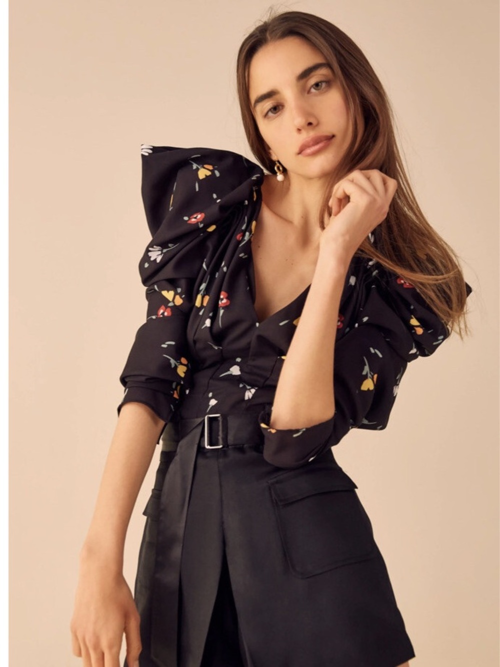 NWT C/MEO Collective Vices Puff Shoulder Floral Women's Top Size M